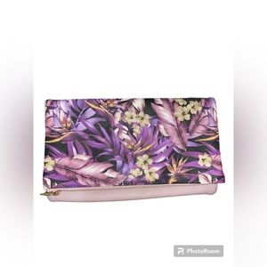 NWOT VIETA KEEGAN CLUTCH FL1550
